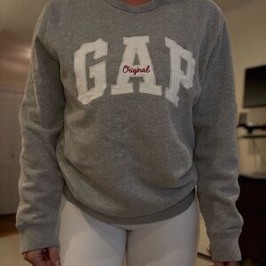 GAP Gray Crew Neck Sweater Soft Cotton Blend